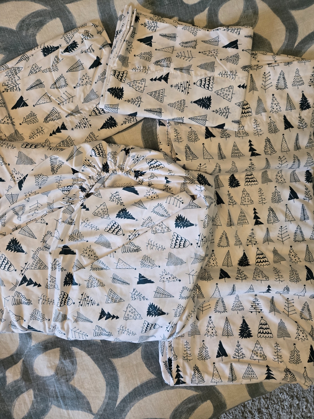 White & Green Tree Print Sheet Set - Home Bedding